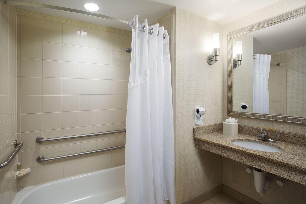 Doubletree By Hilton Chicago Midway Airport, Il Hotell Bedford Park Exteriör bild