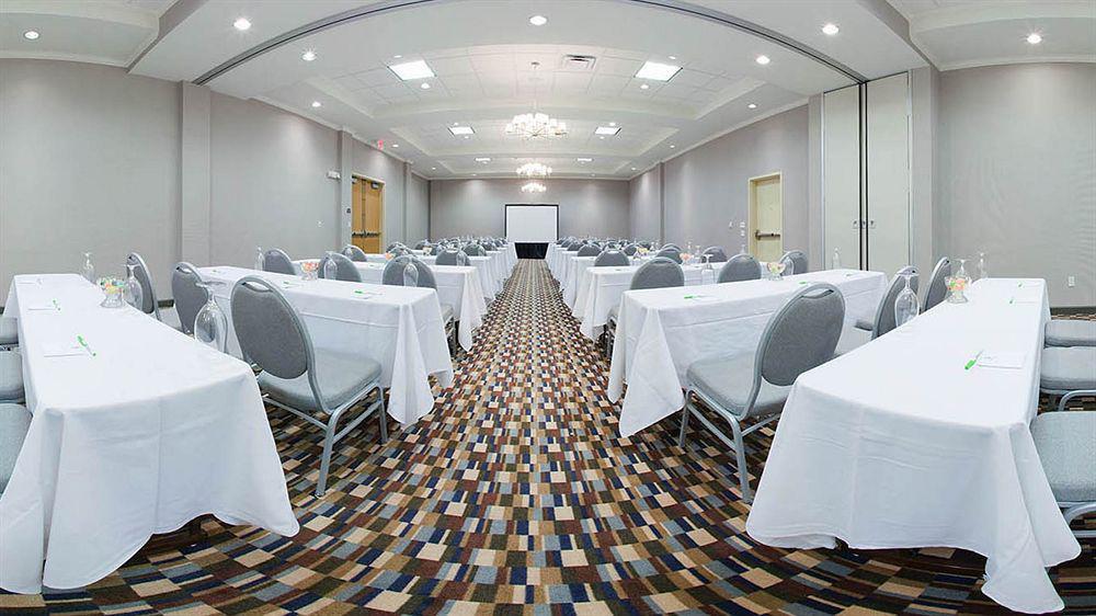 Doubletree By Hilton Chicago Midway Airport, Il Hotell Bedford Park Exteriör bild
