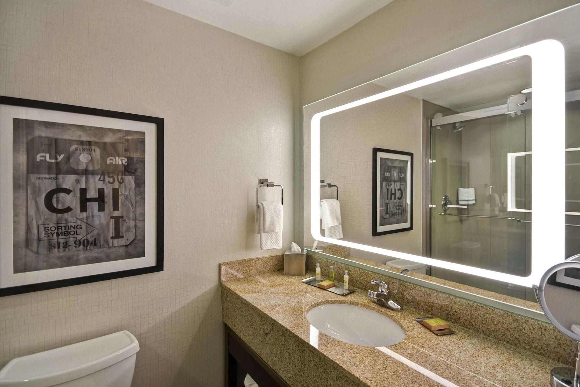Doubletree By Hilton Chicago Midway Airport, Il Hotell Bedford Park Exteriör bild