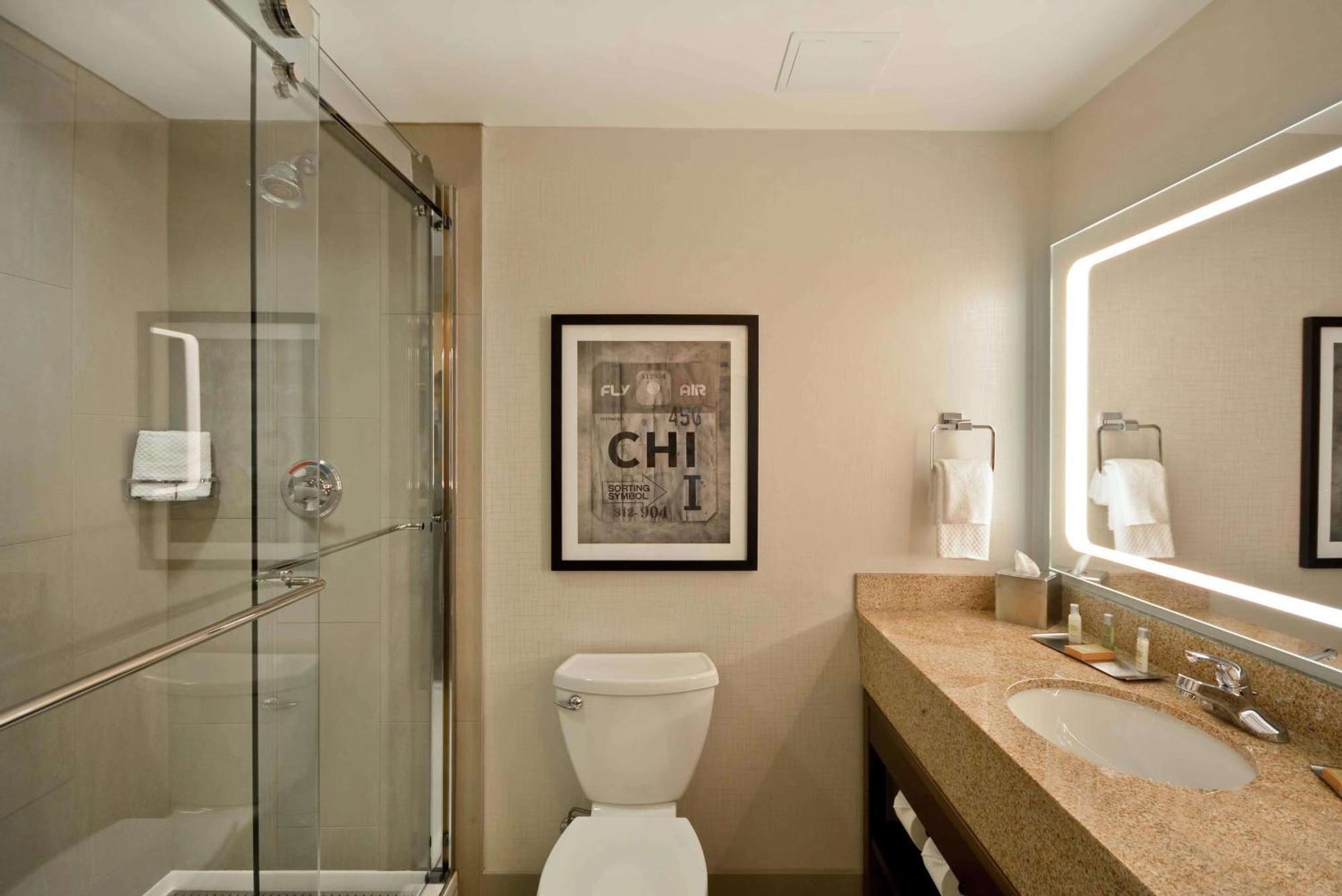 Doubletree By Hilton Chicago Midway Airport, Il Hotell Bedford Park Exteriör bild
