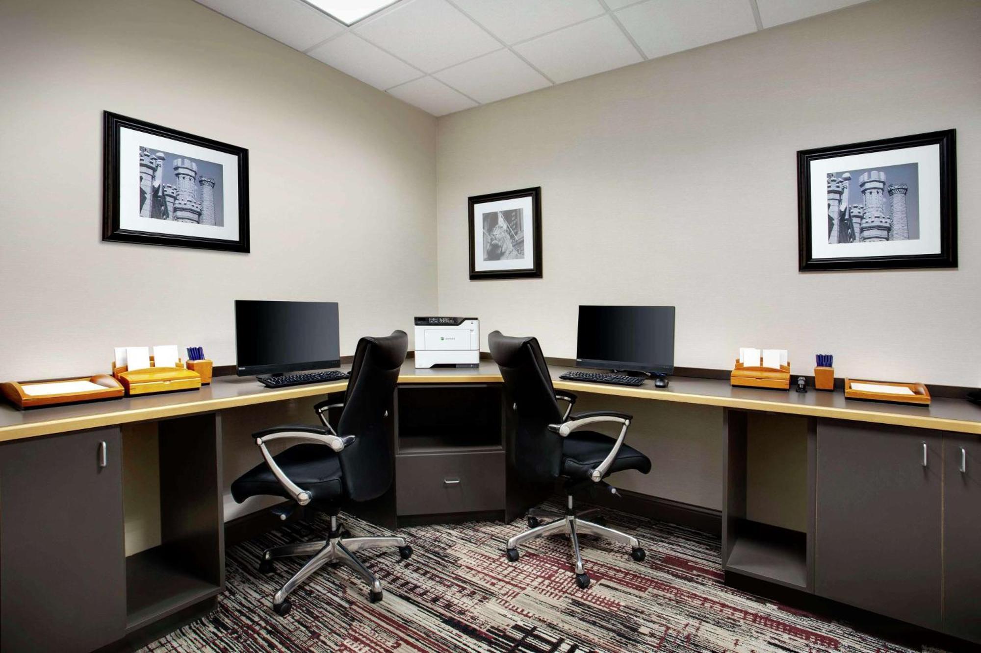 Doubletree By Hilton Chicago Midway Airport, Il Hotell Bedford Park Exteriör bild