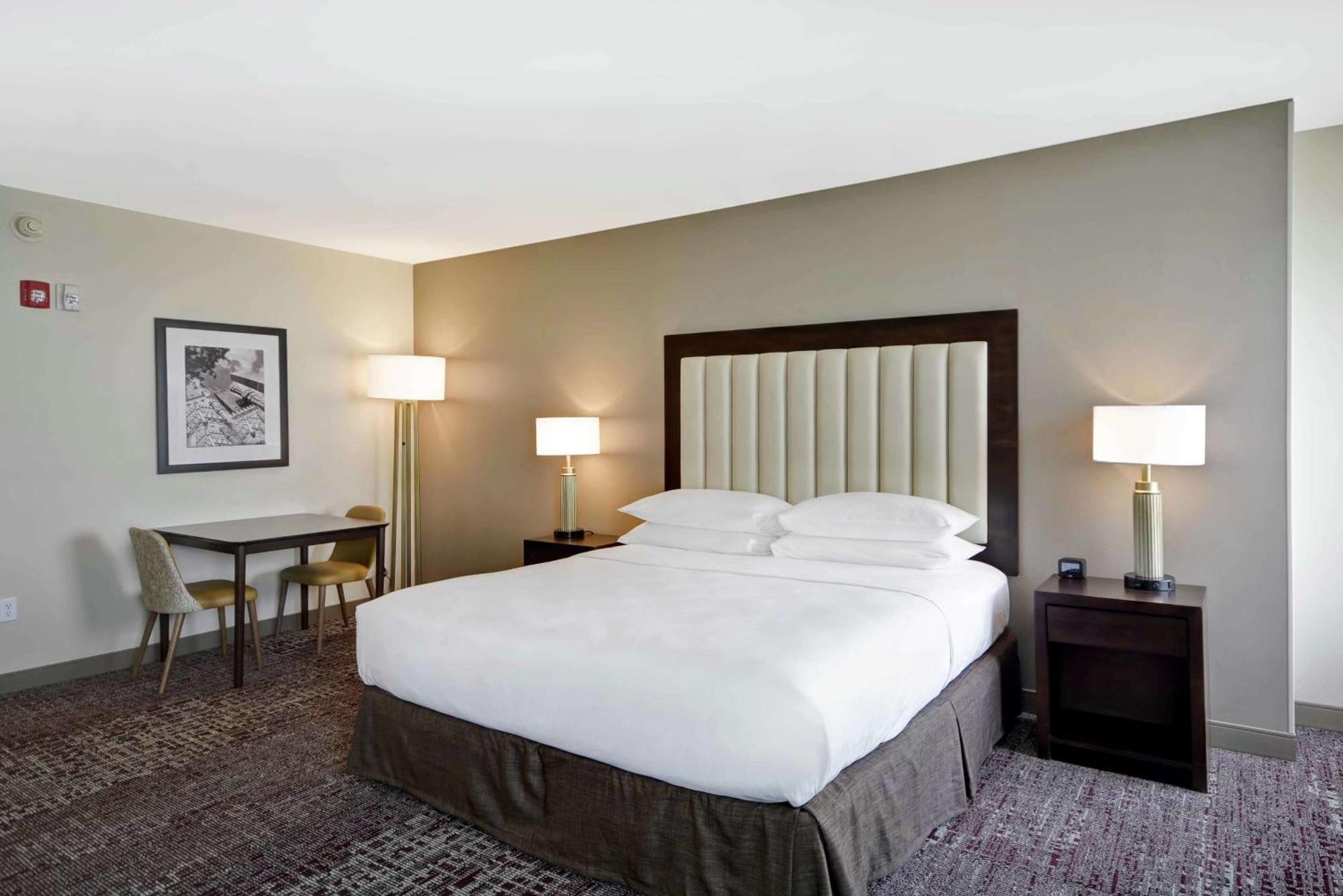 Doubletree By Hilton Chicago Midway Airport, Il Hotell Bedford Park Exteriör bild