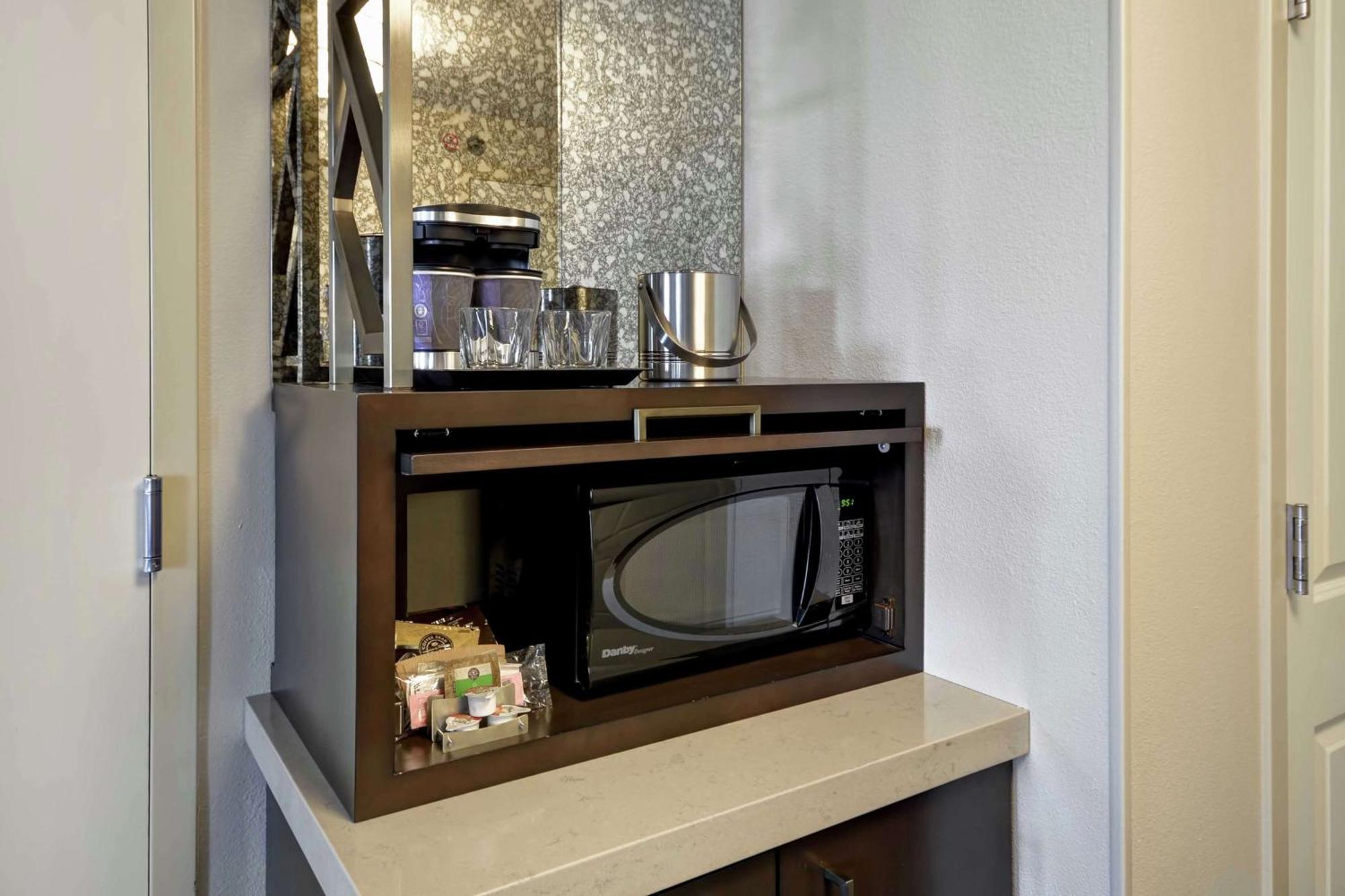 Doubletree By Hilton Chicago Midway Airport, Il Hotell Bedford Park Exteriör bild