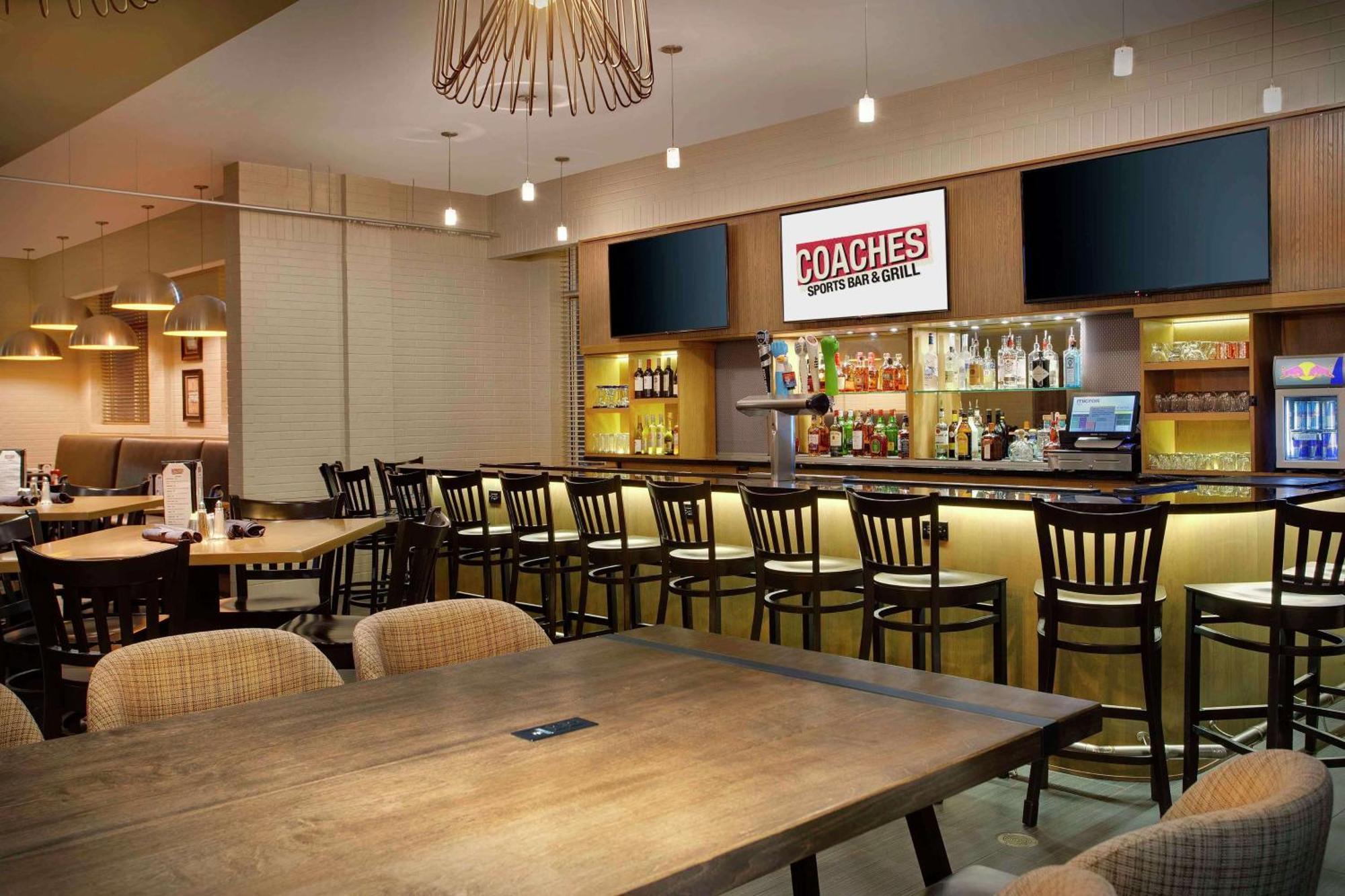 Doubletree By Hilton Chicago Midway Airport, Il Hotell Bedford Park Exteriör bild