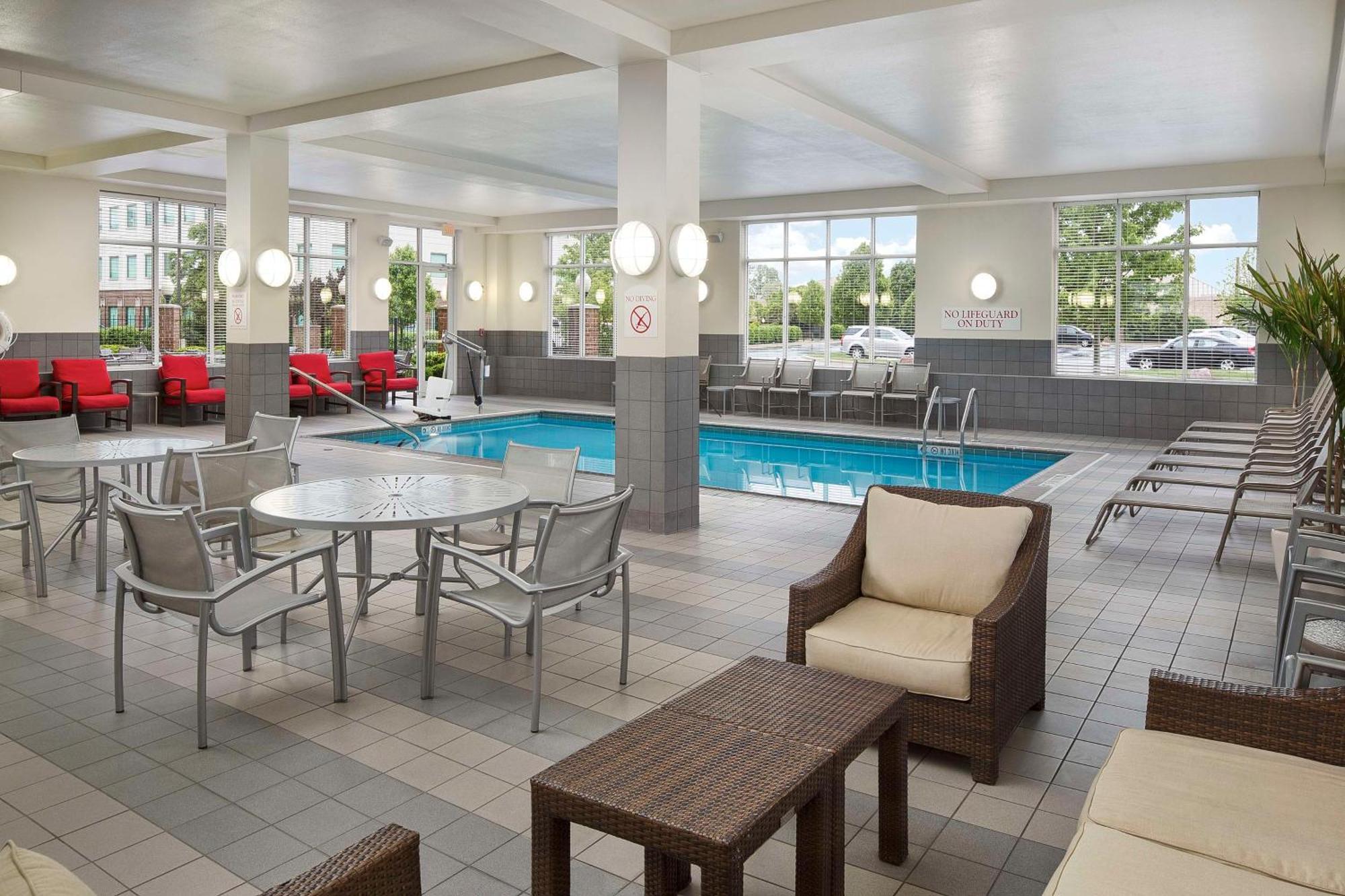 Doubletree By Hilton Chicago Midway Airport, Il Hotell Bedford Park Exteriör bild